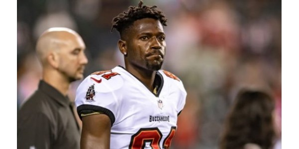 Tampa Bay Buccaneers toivoo, että Antonio Brownista tulee kypsä ja vakaa